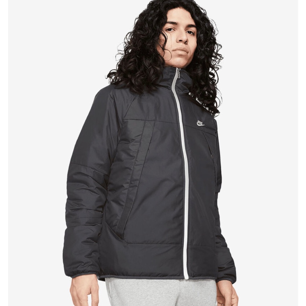 Men's Nike Therma-FIT Legacy Reversible Hooded Jacket - Picture 3 of 15